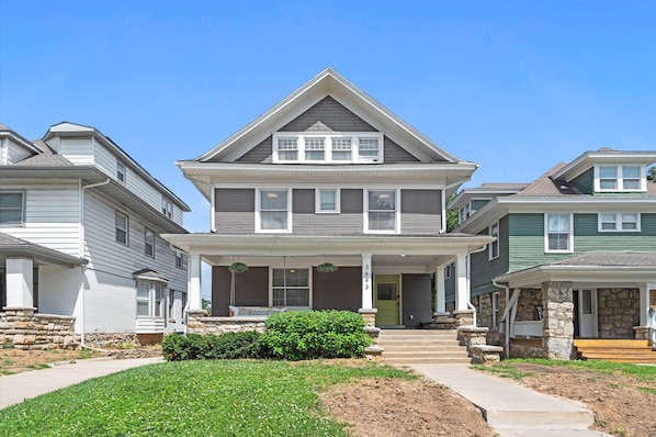 Large historic home in Midtown Kansas City