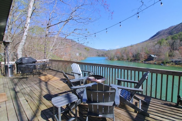 Welcome to Bald Mountain Lake Retreat