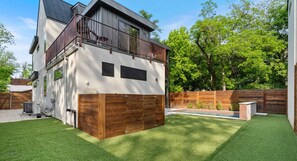 Privacy, space, and style! This envy-inducing yard is your personal oasis for outdoor bliss.