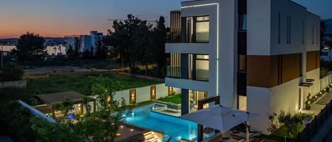 pool