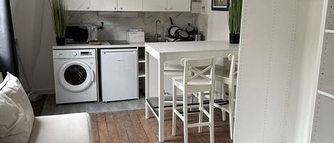 23 : coin cuisine/repas