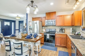 Kitchen | Dining Area | Cooking Basics