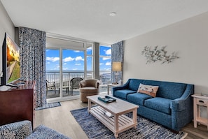 Bright & Inviting: Your Perfect Beach Getaway