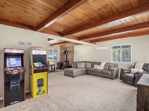 Spielezimmer