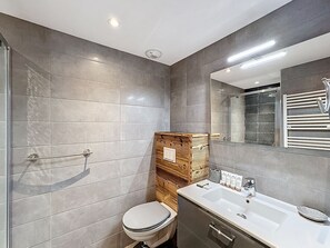 Bain