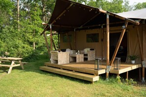 Außenseite Ferienhaus [Sommer]
