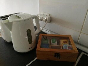 Kaffee und/oder Kaffeemaschine