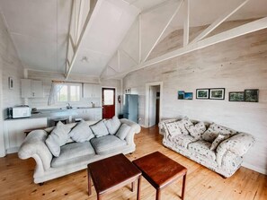 Common room - includes 2 couches