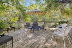 Patio/Deck seating for 10
