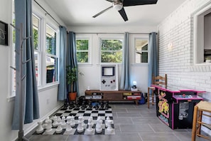 Spielezimmer