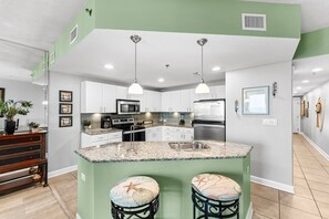 13-web-or-mls-11807 Front Beach Rd Tower 2 -- 507-21