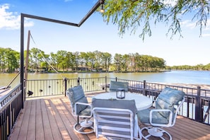 Enjoy meals by the water’s edge on the upper deck!