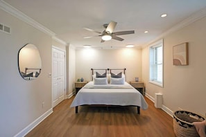 King-size bed