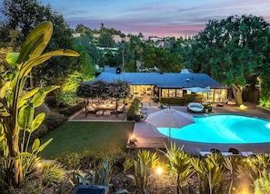 Backyard Getaway (2)