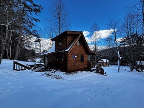 Welcome to Rosemead Cabin
Let us know if U need us to shop, drive or guide you.
