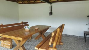 Outdoor dining