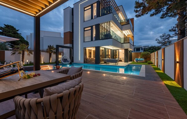 pool