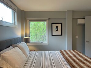 Queen Bedroom