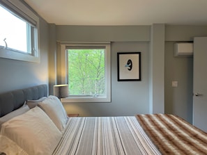 Queen Bedroom