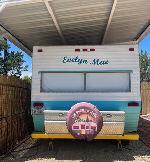 Evelyn Mae, I'm not old, I'm vintage.
I go where I'm towed!