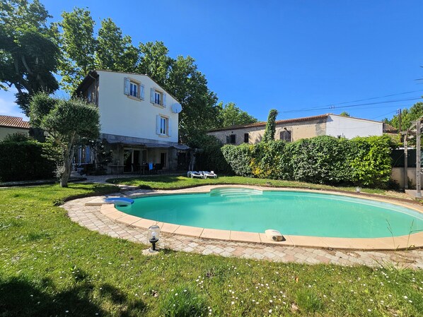 Extérieur maison de vacances [été]