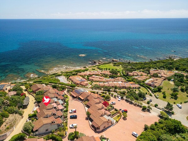Water, Body Of Water, Coast, Coastal And Oceanic Landforms, Sea, Summer, Landscape, Residential Area, Shore, Ocean