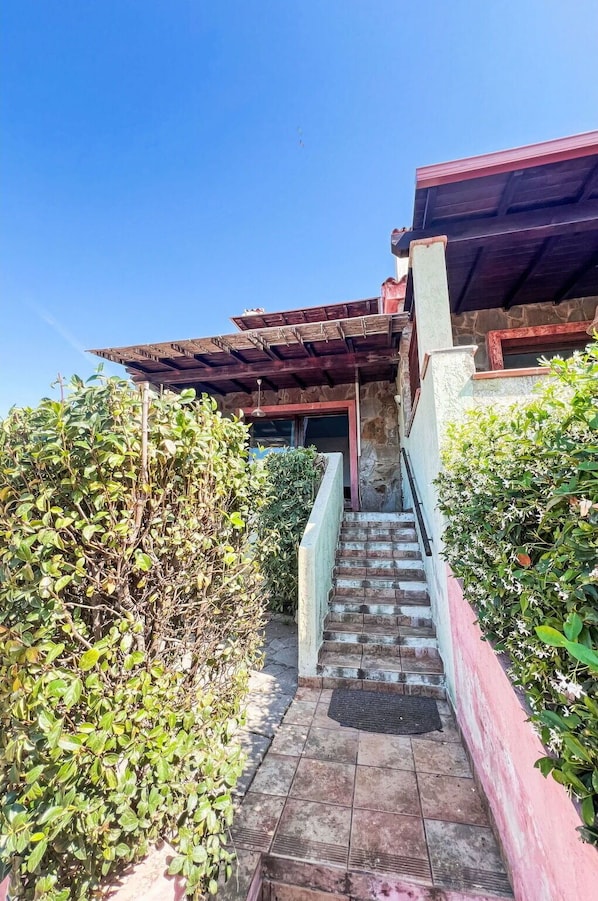 Residential Area, Home, Estate, Balcony, Fence, Villa