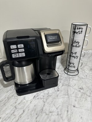 Kaffe og/eller kaffemaskine