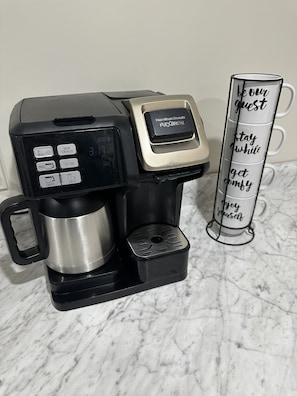 Kaffe og/eller kaffemaskine
