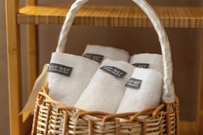 Équipements de salle de bain