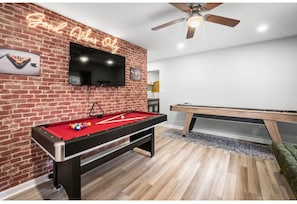 Spielezimmer