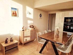 Espace repas 6 personnes