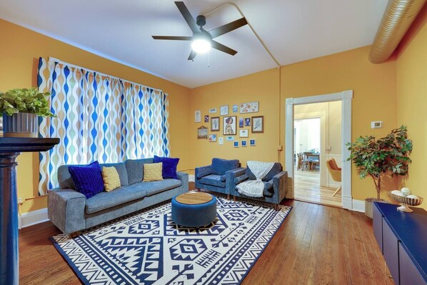 Living Room (1)
