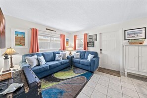 Spacious living room with pullout couch