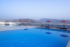 Holiday Home Swimming Pool