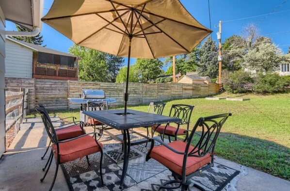 Outdoor dining