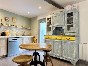 Cuisine et coin petit déjeuner