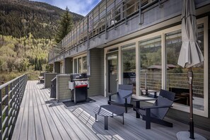 Updated exterior with new BBQ and umbrella