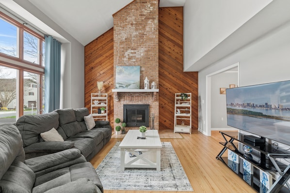 Welcome to 60 White Sail Circle!