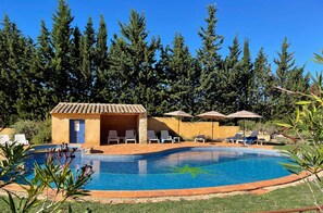 piscine et pool house