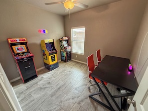 Spielezimmer