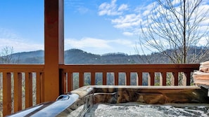 Bañera de hidromasaje al aire libre