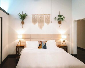 Tastefully decorated bedrooms, King Bed on suite
