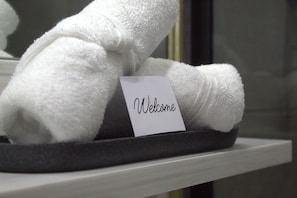 Bathroom amenities
