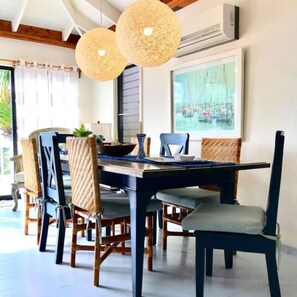 Upper Level Dining for 10 (there are 2 extra stools)