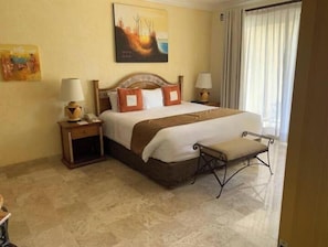 Confortable King Size Bed