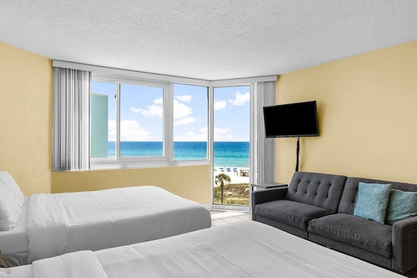 Queen beds, sofa, amazing view