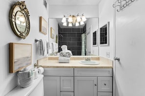 Bathroom vanity