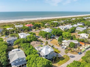 3 Minute Walk to Beach Access