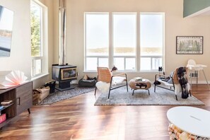 For the main house, tay cozy indoor with unobstructed view towards the bay.